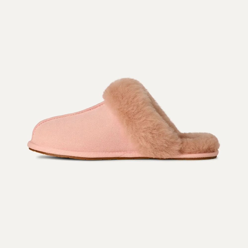 UGG- Cozy Scuffette II