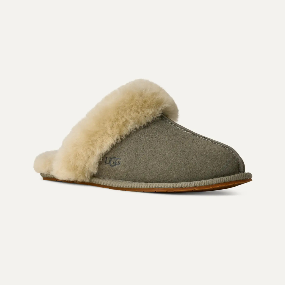 UGG- Cozy Scuffette II