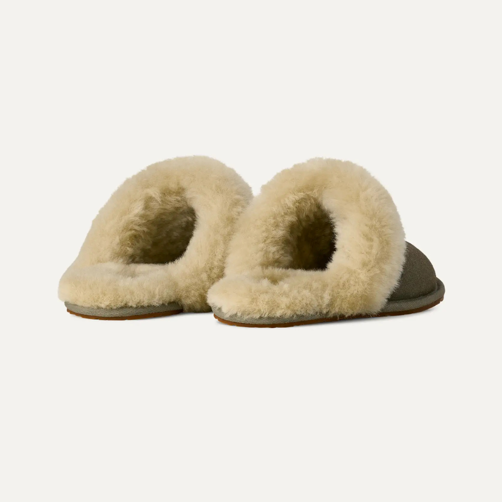 UGG- Cozy Scuffette II