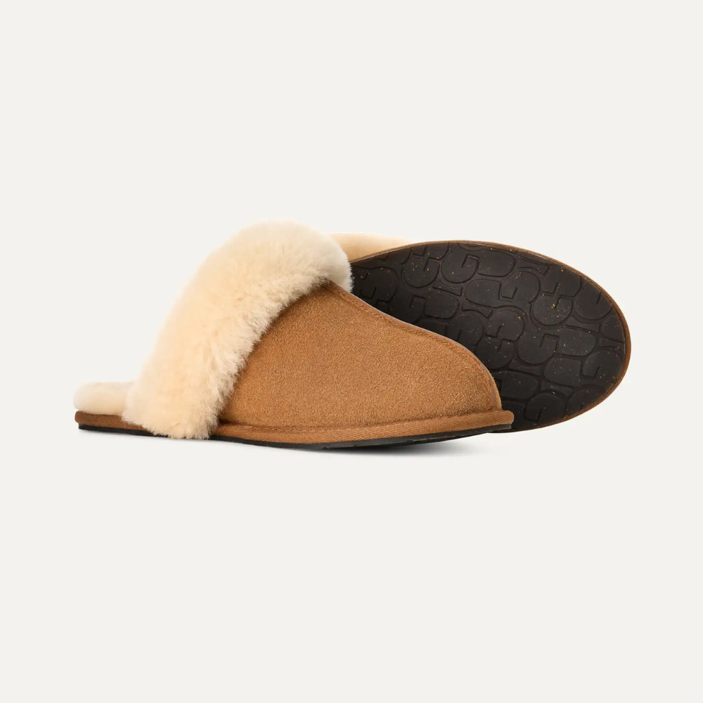 UGG- Cozy Scuffette II