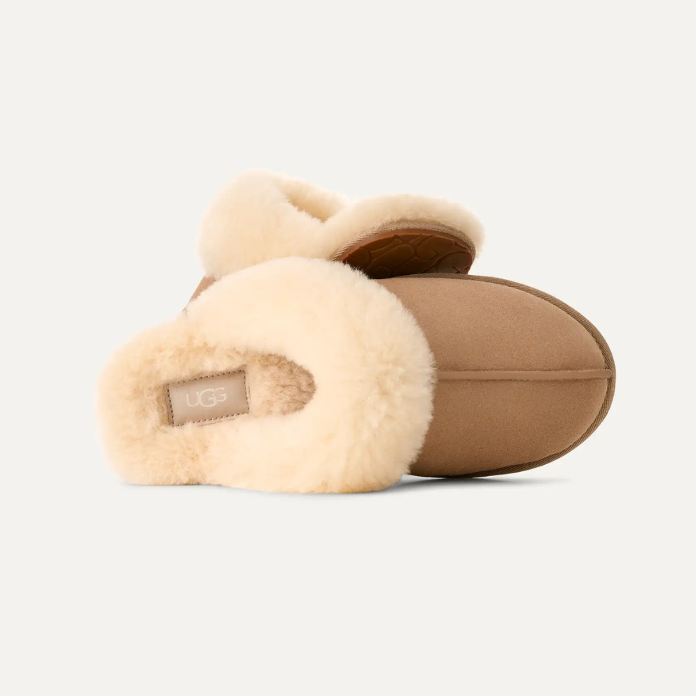 UGG- Cozy Scuffette II